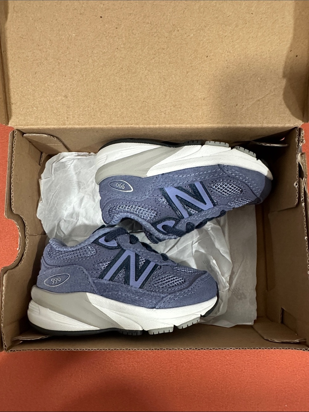 New Balance Kids 990 Sneakers in Lavender and White